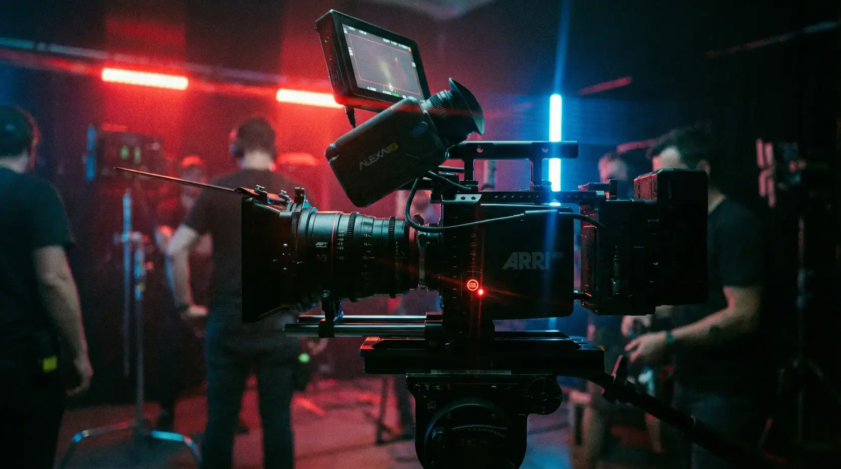 MV视觉志 推荐 - 专业电影摄影机阵列